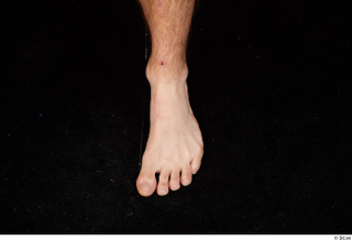 Tomas Salek foot nude 0004.jpg